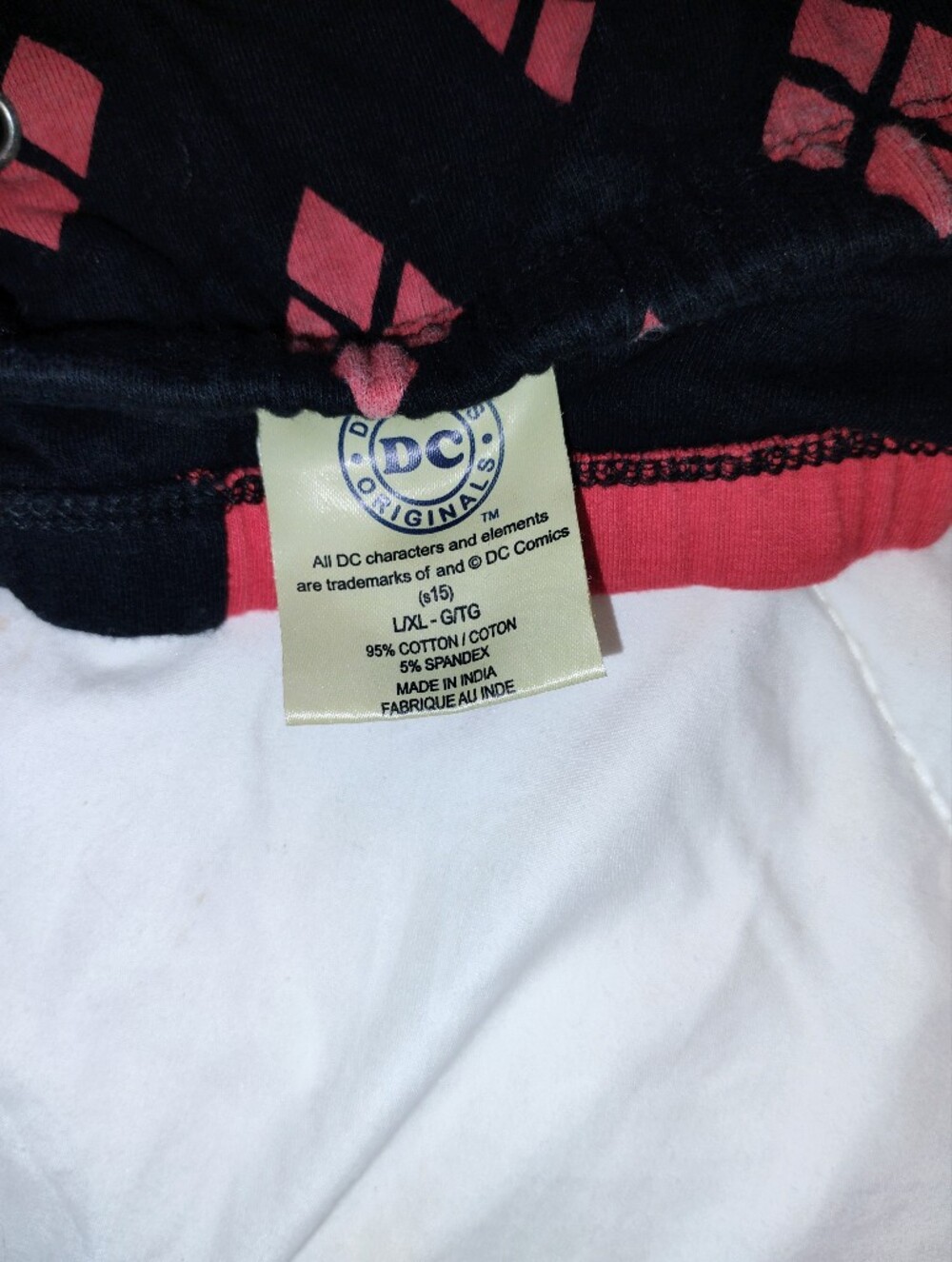 DC Originals Black and Red Graphic Tee - Picture 4 of 5